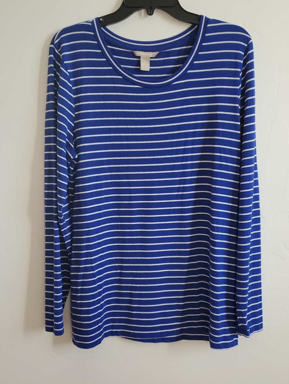 Banana Republic Blue and White Striped Long-Sleeve Tee